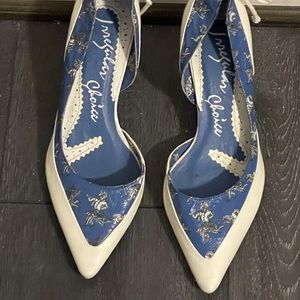 Cute Irregular Choice kitten heels with a dancing animal size 38 US 7